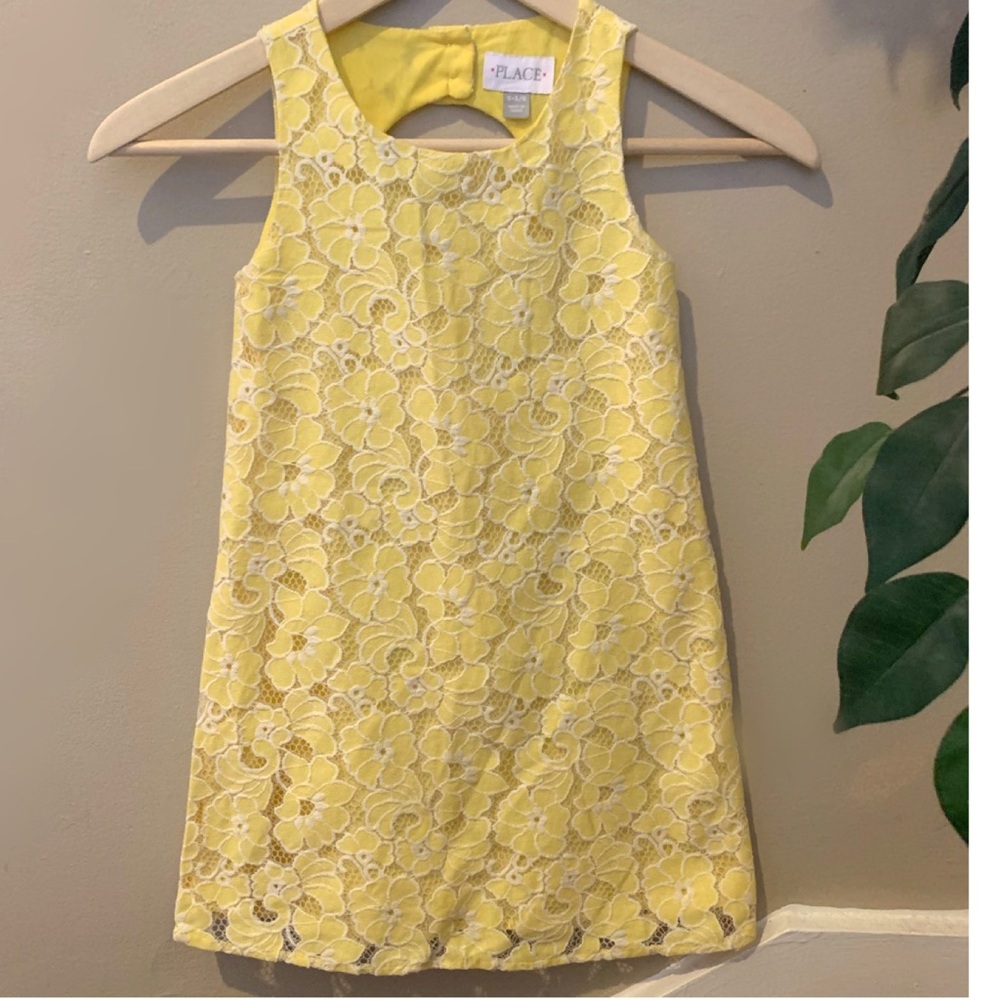 Lace dress